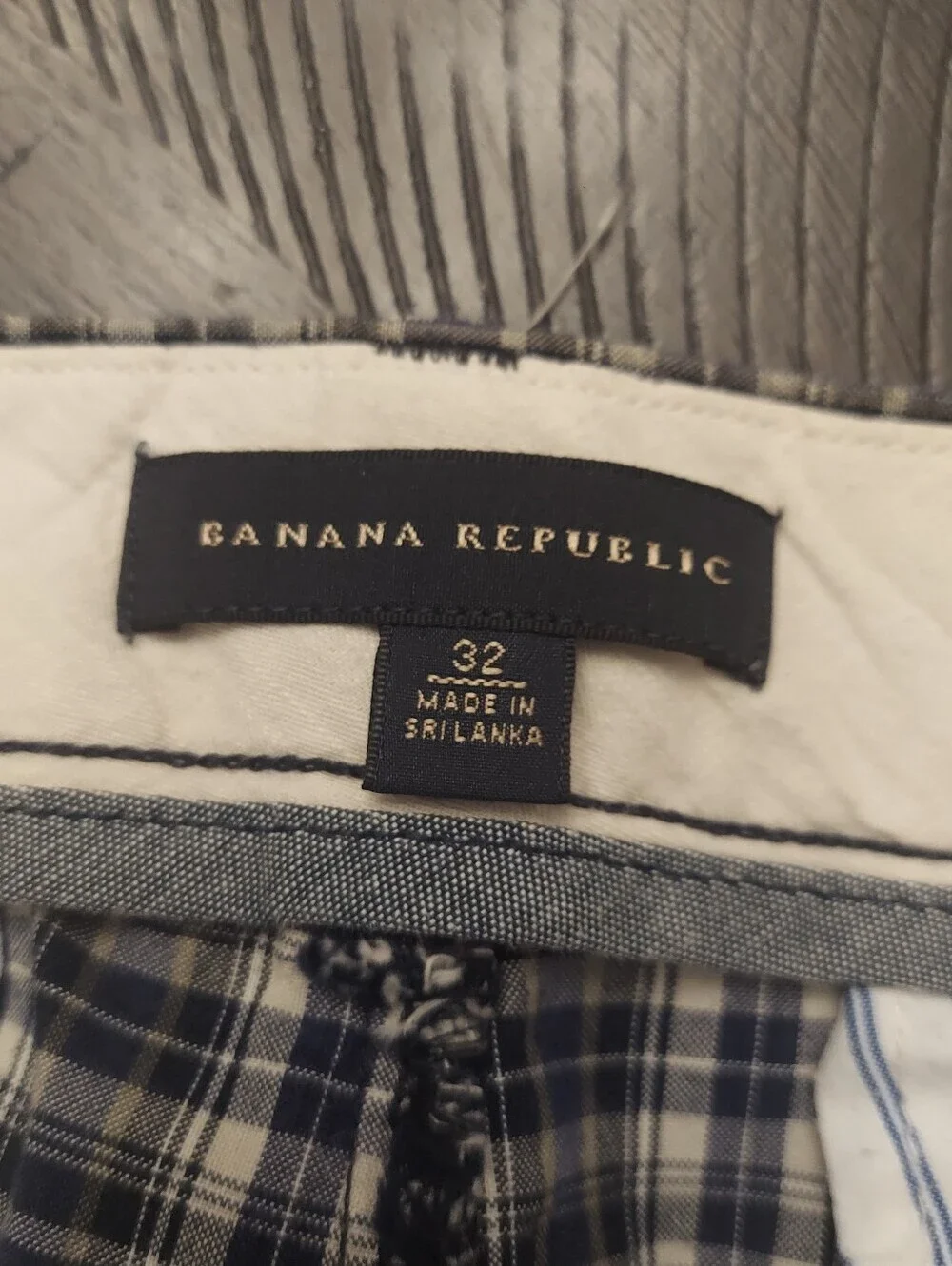 Banana Republic Plaid Flat Front Shorts Men’s Size 32 Blue Gray Casual Preppy